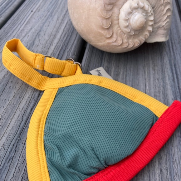 MAAJI x Revolve Set - Hyacinth Bikini Top & Lolita Cheeky High Leg Bottom - S - Picture 4 of 16